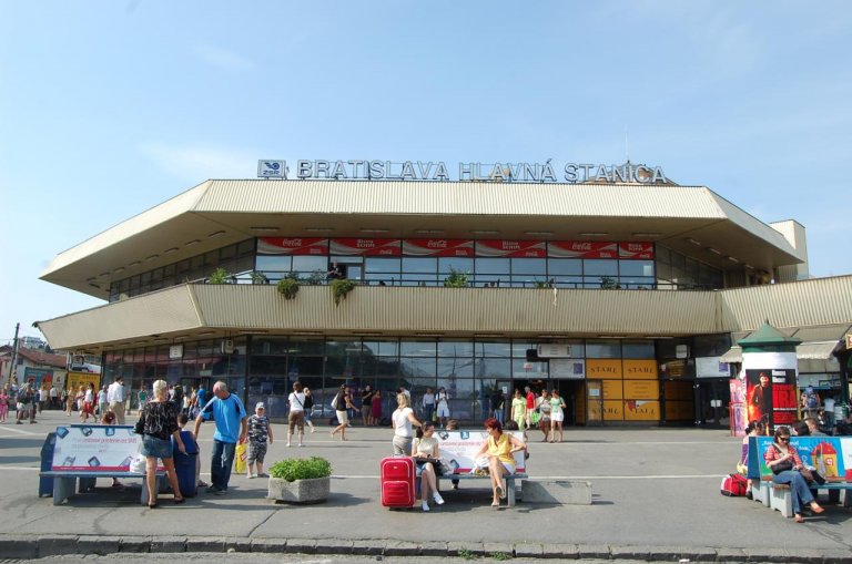 Bratislava_Main_Station_Bratislava_hlavná_stanica