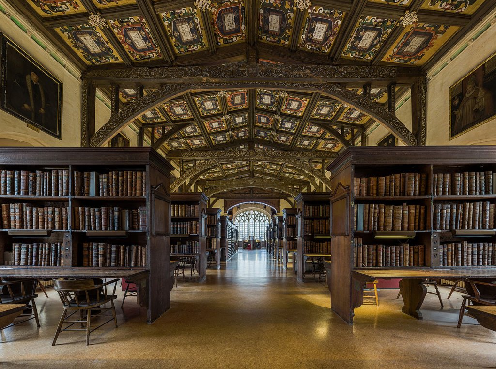 Duke_Humfrey's_Library_Interior_6,_Bodleian_Library,_Oxford,_UK_-_Diliff